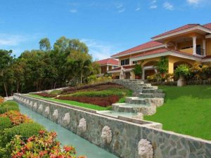 Reasonable Rates For A Luxury Room At The Peacock Garden Luxury Resort And Spa 002